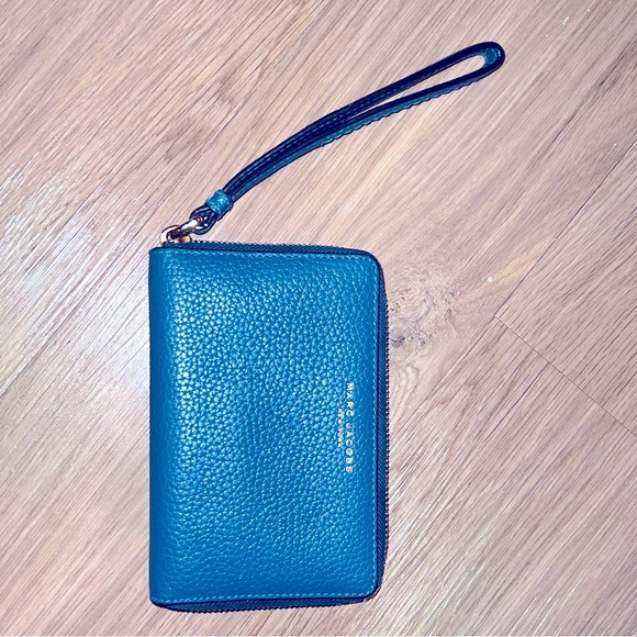 Marc Jacobs Handbags - Marc Jacob's Wrislet